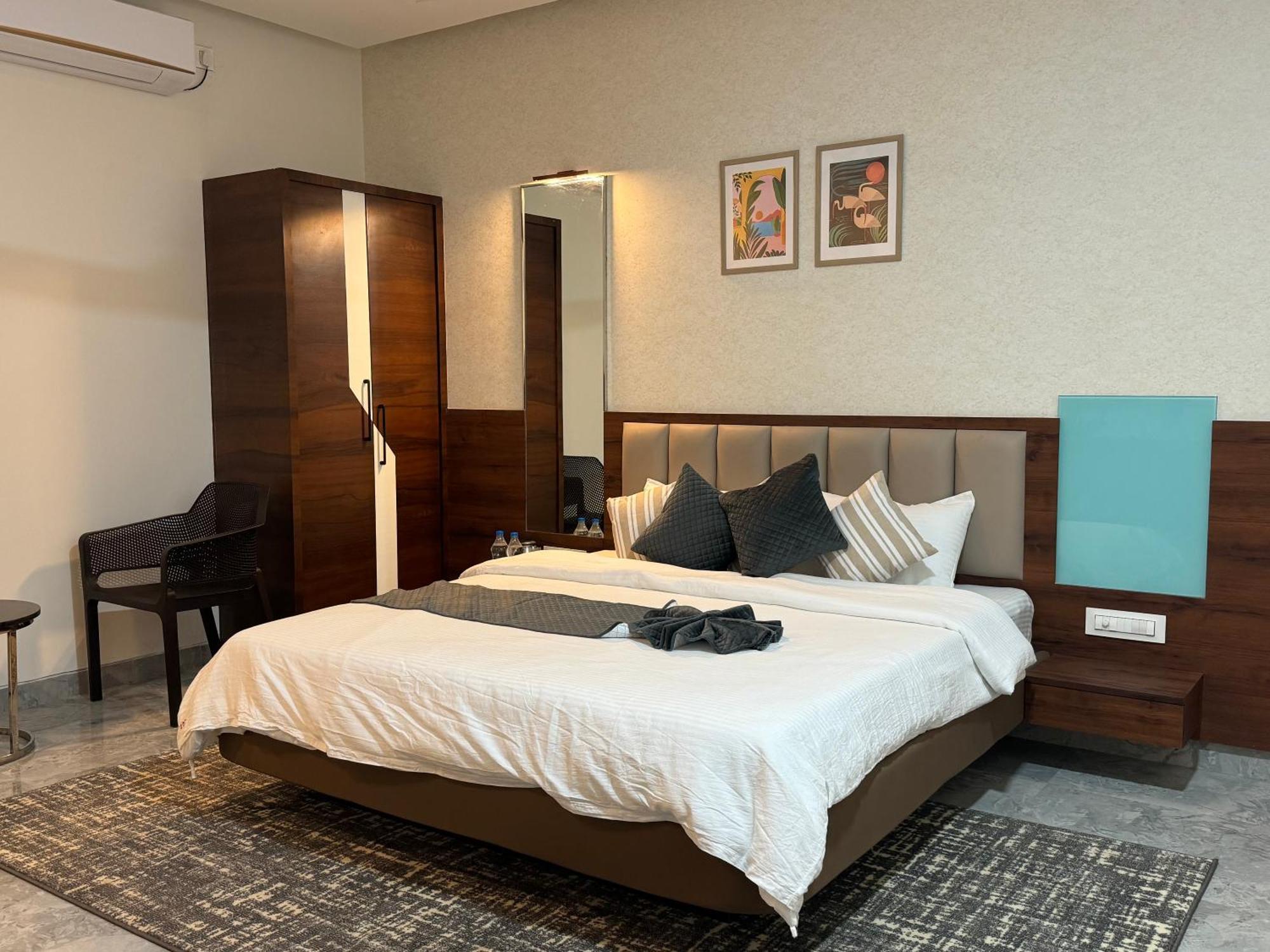 Hotel Aqualina Bhogwe Zewnętrze zdjęcie